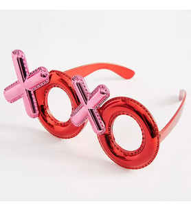 Kırmızı Renk Xoxo Yazılı Parti Gözlüğü 17x7 cm