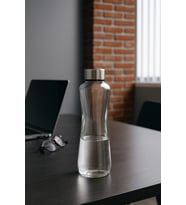 750 ml Cam Su Şişesi, Sızdırmaz Kapaklı, Sağlıklı ve Şık Tasarım