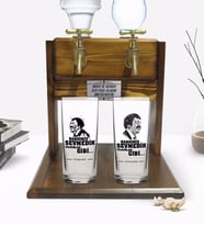 BK Gift Kişiye Özel Renkli Baskılı Hangimiz Sevmedik Çılgınlar Gibi Silüet Tasarımlı İkili Rakı Bardağı ve Çift Musluklu Doğal Ahşap Rakı Standı-7 (Model 1)