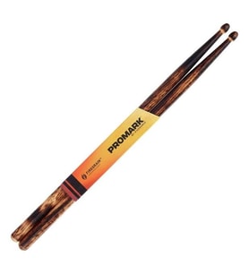 Promark R5BFG Rebound 5B FireGrain Baget - Isıl İşlem Görmüş (Profesyonel)  Ağır Vuruşlar İçin Optimize Edilmiş Sertlik, Isıl İşlemle Artırılmış Ömür ve Dengeli Geri Sekme