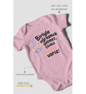 Biriyle uğraşmak yetmez, yazılı Kısa Kollu Bebek Body %100 Pamuk