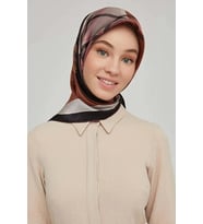 İpek Eşarp 8620D (S) (nostalji Sura)- 8620D (Kahverengi)