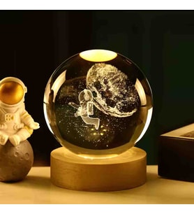 Wolawood Kristal Cam Kar Küresi 3D Işıklı LED Lamba USB Kablolu Ahşap Standlı Özel Gün Işığı Dekoratif Hediyelik Konsept Masaüstü Aksesuar Şık Zarif Süs Biblo Dekor Top Özel Üretim Premium Ay Küre Seti