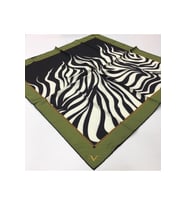 Zebra Desen Black Seri Twill Eşarp Eşarp Askısı ile Birlikte 90x90 cm Yeşil Siya