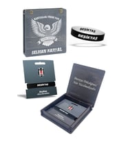 Beşiktaş Orijinal Çift Taraflı Silikon Bileklik İsme Özel Hediyelik Ahşap Kutulu (Siyah - Beyaz)