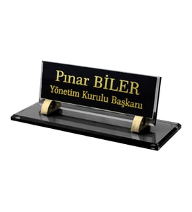 Kişiye Özel Tasarım Cam Masaüstü İsimlik - Ofis İsimlik - Yönetici İsimlik – Masalık – Masa İsimliği – Ofis İsimliği – Yönetici İsimliği – Kristal Cam Masaüstü İsimlik