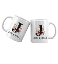 J Harfli Kişiye Özel İsimli Porselen Kupa Bardak – Çiçekli Monogram Harf Tasarımlı İsim Yazılı Kişiselleştirilebilir Hediye Kupa (Beyaz)