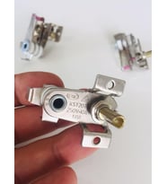 SFH 3394 DİKEY İNFRARED ISITICI Isı Ayar Termostatı Isı Ayar Otomatiği - 1 Adet