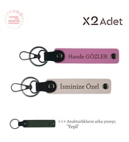 Öğretmene Anlamlı Sürpriz, İsim Yazılı 2’li Anahtarlık Seti, Pudra-Pembe-Yeşil