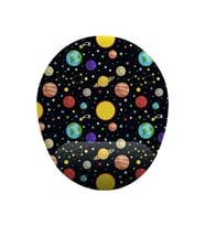 Uzay Güneş Ve Gezegenler Bilek Destekli Kaymaz Buruşmaz Kırılmaz Mouse Pad (Çok Renkli)