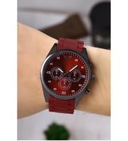 Premium Metal Kasa Bordo Renk Silikon Kordon Erkek Kol Saati İndirimli Kuponlu Avantajlı Hediyelik Ürün Anneye Kız Arkadaşa Sevgiliye Doğum Günü Yıldönümü Özel Gün Hediyesi Kutulu