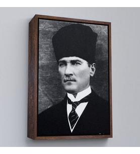 Çerçeveli Atatürk Portre Tablosu Mustafa Kemal Atatürk Dikdörtgen Dekoratif Kanvas Tablo (Kahverengi)