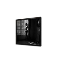 Pencere Önünde Bridgette Bardot Çerçeveli Mdf Tablo