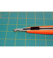 Cutter Çok amaçlı plastik kesici, plastik kesme bıçağı ve hassas bıçak ağzı, 1 kesici (M-500P)