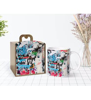 BK Gift Kişiye Özel Ahşap Kutuda Street Art Tasarımlı Beyaz Kupa Bardak-1