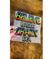 CRAZY RENKLİ YAZILI ÜTÜ İLE YAPIŞAN TRANSFER KUMAŞ KOT BASKI ARMA 21X19 CM