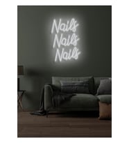 Nails Nails Nails Yazılı Neon Tabela