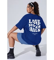 Unisex Love Never Fails Baskılı T-shirt (Mavi)