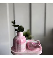 Lotusorium Taş Tozu Kalıbında %100 Doğal Kokulu Soya Mum,Vazo ve Tabak 3lü Set,Hediyelik Set,Dekoratif Obje (Pembe)