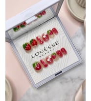 Louésse Strawberry Crush Takma Tırnak 12’li Çilek Desenli Tatlı Nail Art Sweet Crush