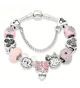 Pandora Tarz , Mickey ve Minnie Pembe Charmlı Bİleklik, Ahşap Kutu içerisinde