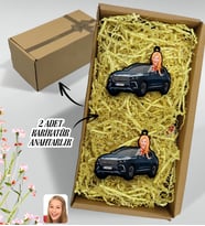 BK Gift Hediye Kutulu Kişiye Özel Kadın TOGG Figürlü Plakalı Ahşap Karikatür Anahtarlık, TOGG Anahtarlık, TOGG, Araç 2'li Ahşap Anahtarlık-2