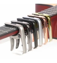 HBK BDJ-59 Gitar Kaposu - Renkli Penalıklı Seri (Sahne - Fonksiyonel)  Üzerinde Pena Taşıma Bölmesi Bulunan Tasarım, Hızlı Değişim Mekanizması  Uyum: Akustik ve Elektro Gitarlar İçin Standart Tasarım