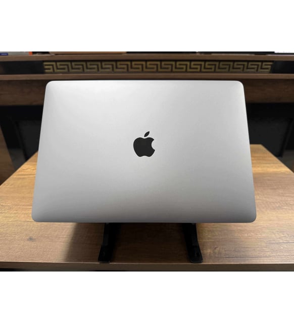 Apple MacBook Pro M2 8GB 256GB SSD macOS 13.3