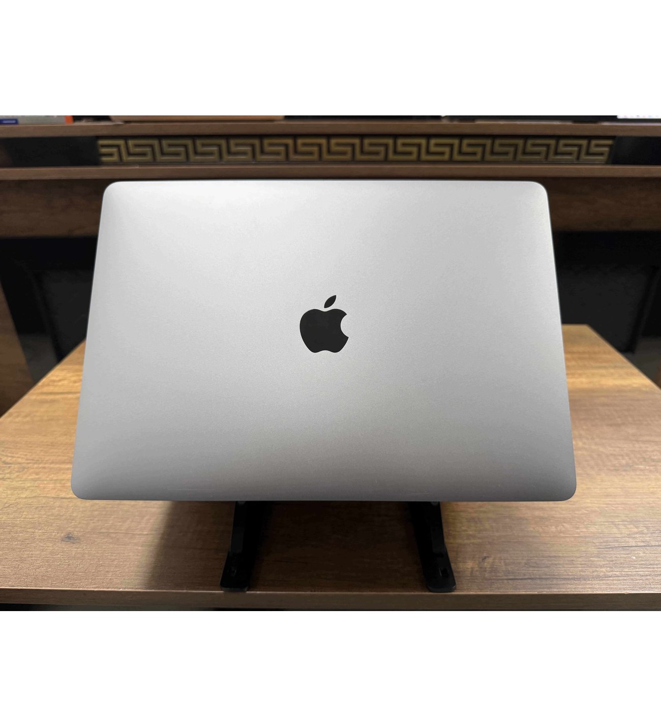 Apple MacBook Pro M2 8GB 256GB SSD macOS 13.3