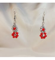 Crystal Atelier El Yapımı Miyuki Sallantılı Çiçek Küpe Mini Çiçek Küpe Zarif Çiçek Küpe Çiçek Sallantılı Küpe (Kırmızı)