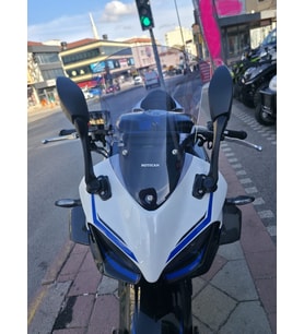 MOTOCAM Arora AR 250 Ön Cam 2026-2027 Model 44cm Füme Renkli 4mm