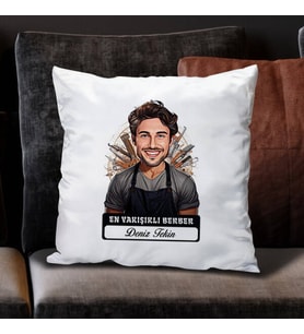 Kişiye Özel Hediye Karikatürlü En Yakışıklı Berber Yastık