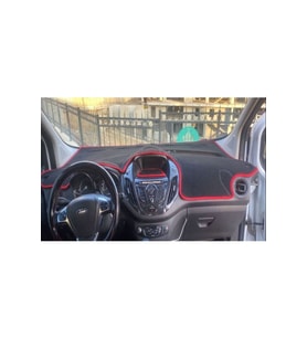 2013-2020 Modellerine Uygun Ekranlı Ford Courier Torpido Koruma Halısı Siyah Kenar Renk Kırmızı