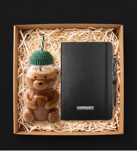Kişiye Özel Defter & Touchpen Kalem & Barista Ayıcık Şişe Hediye Seti