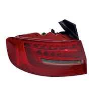 Audi A4 Dış Sol Stop Lambası 2013-2016 8K5945095AC