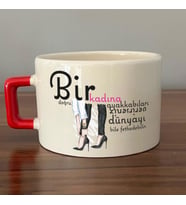 Bir Kadına Doğru Ayakkabıları Verirseniz Baskılı Kadınlar Günü Kırmızı Kulplu C Fincan