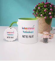 Laboratuvar Teknikeri Kupa Bardak Yeşil ve Anahtarlık