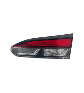 Leoparts Toyota Corolla Cross Stop Lambası İç Sağ (Ledli) 2022-2024 81581-16030