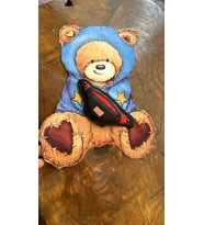 SÜNGER ÇANTALI TASARIM AYI ARMA DİKİŞ APLİKE 27X19 CM