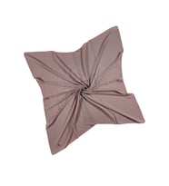 Mısırlı Eşarpları Queen Krep Düz Renk Eşarp 110x110 Cm (Koyu Pudra)