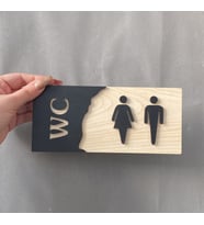Meşe Serisi Kabartmalı Natural WC Yönlendirme Levhası