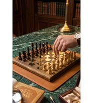 Premium Gold Ahşap Taşlı Lüks Satranç Takımı Dekoratif VIP Hediyelik Standart Set 30x30 cm