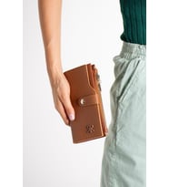 İmpolo Solin  Taba Kadın El Ve Cep Cüzdanı 10x18.5 Ebatında