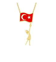 Altın Bayrak Taşıyan Kız Kolye