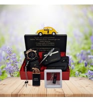 KİŞİYE ÖZEL HEDİYE SETİ ( SAAT-KEMER-CÜZDAN -KARTLIK-TESBİH- FİGÜRLÜ ÇAKMAK-USB-MODEL ARABA-KALEM)