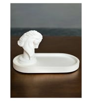 At Heykeli ve Oval Sunumluk Seti, Beyaz Renk Yüksek Kaliteli Malzeme Minimalist At Heykeli ile El Yapımı Oval Sunumluk, Ev Dekoru, Masa Dekoru, Öğretmenler Günü