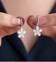 925 Ayar Gümüş Sedef Taşlı Lotus Çiçeği Küpe
