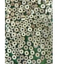 30 GR 05 CM AHŞAP DELİKLİ HALKA BONCUK
