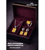 925 Ayar Damgalı Gümüş Kaplama Sarı Taşlı Kare Model Kolye Küpe Yüzük Takı Seti – Özel Kutulu Hediye Seti (Gümüş-Sarı)