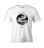 Dragon with Moon and Flowers Beyaz Erkek Tshirt